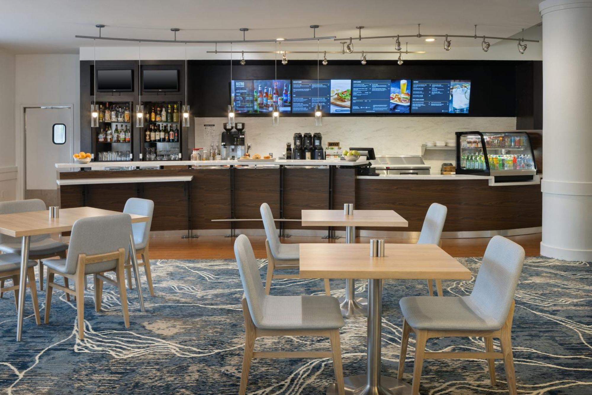 盛大大道圣德斯廷万怡酒店 米拉马海滩 外观 照片